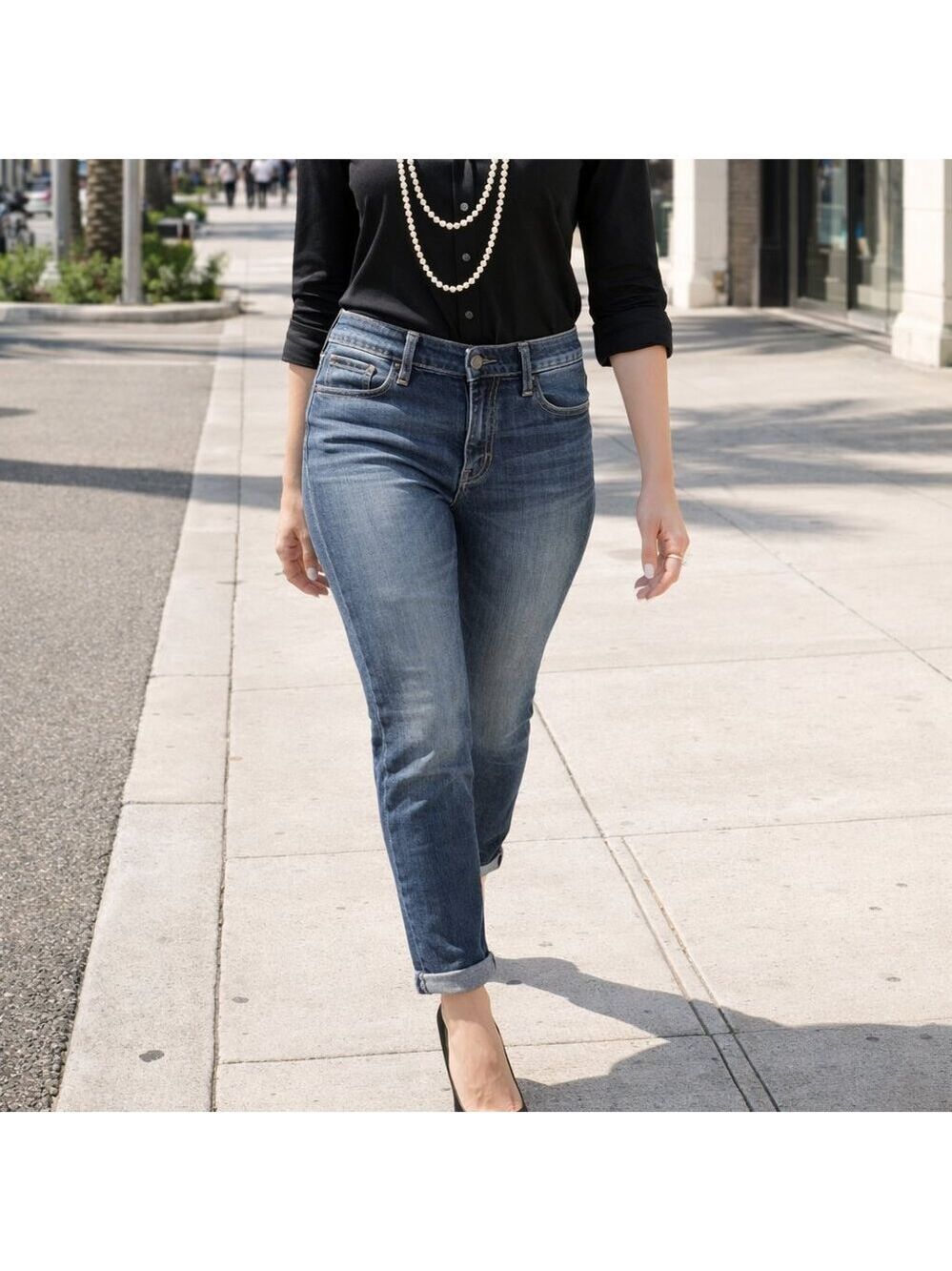 Women’s JOE'S “Kicker” Straight Crop Blue Denim Distressed Mid Rise